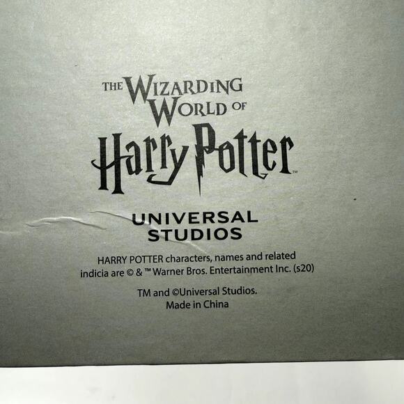 Universal Studios Harry Potter Hogwarts Alumni Journal Notebook Gray Crest - Picture 6 of 12